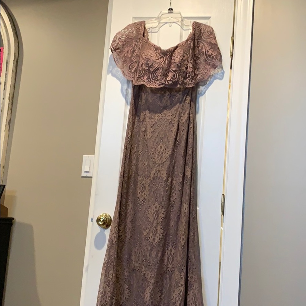 Dress - Picture 2 of 2